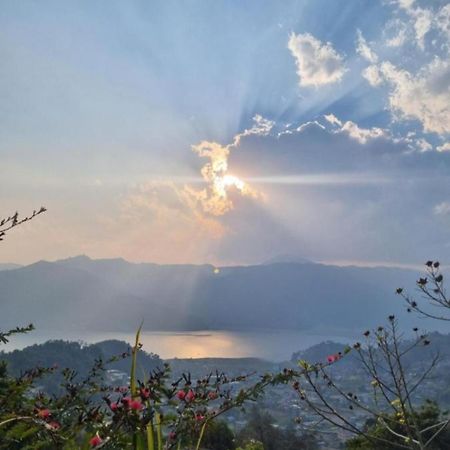 Into The Wild Pokhara Villa Kāskī Eksteriør billede