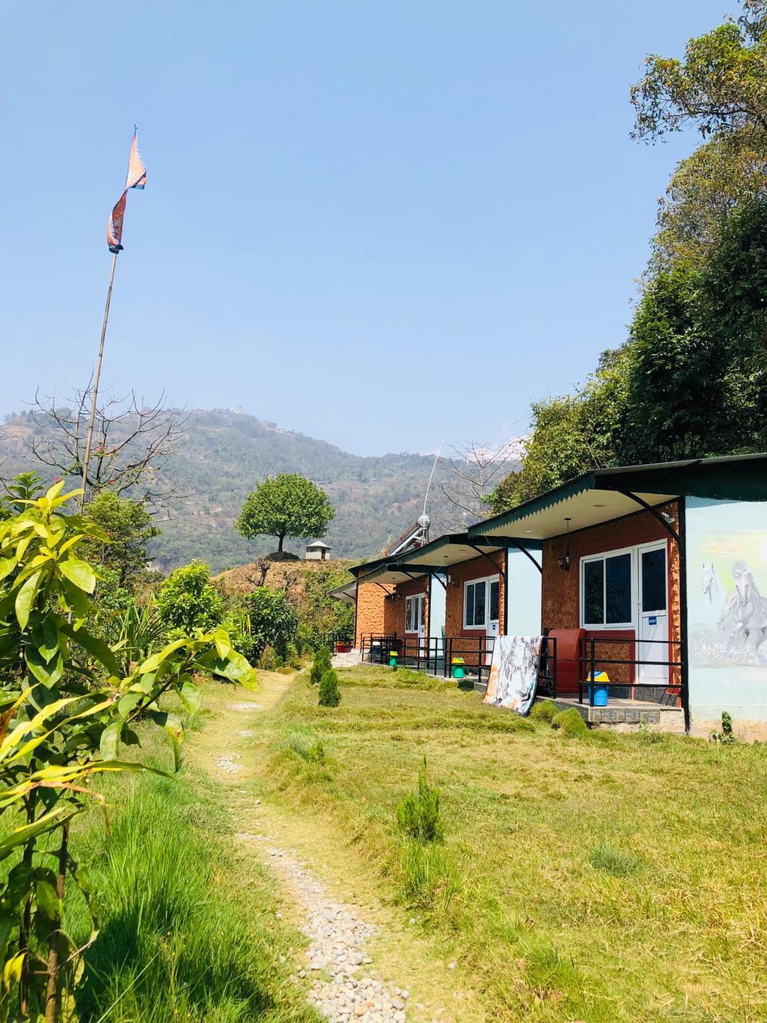 Into The Wild Pokhara Villa Kāskī Eksteriør billede